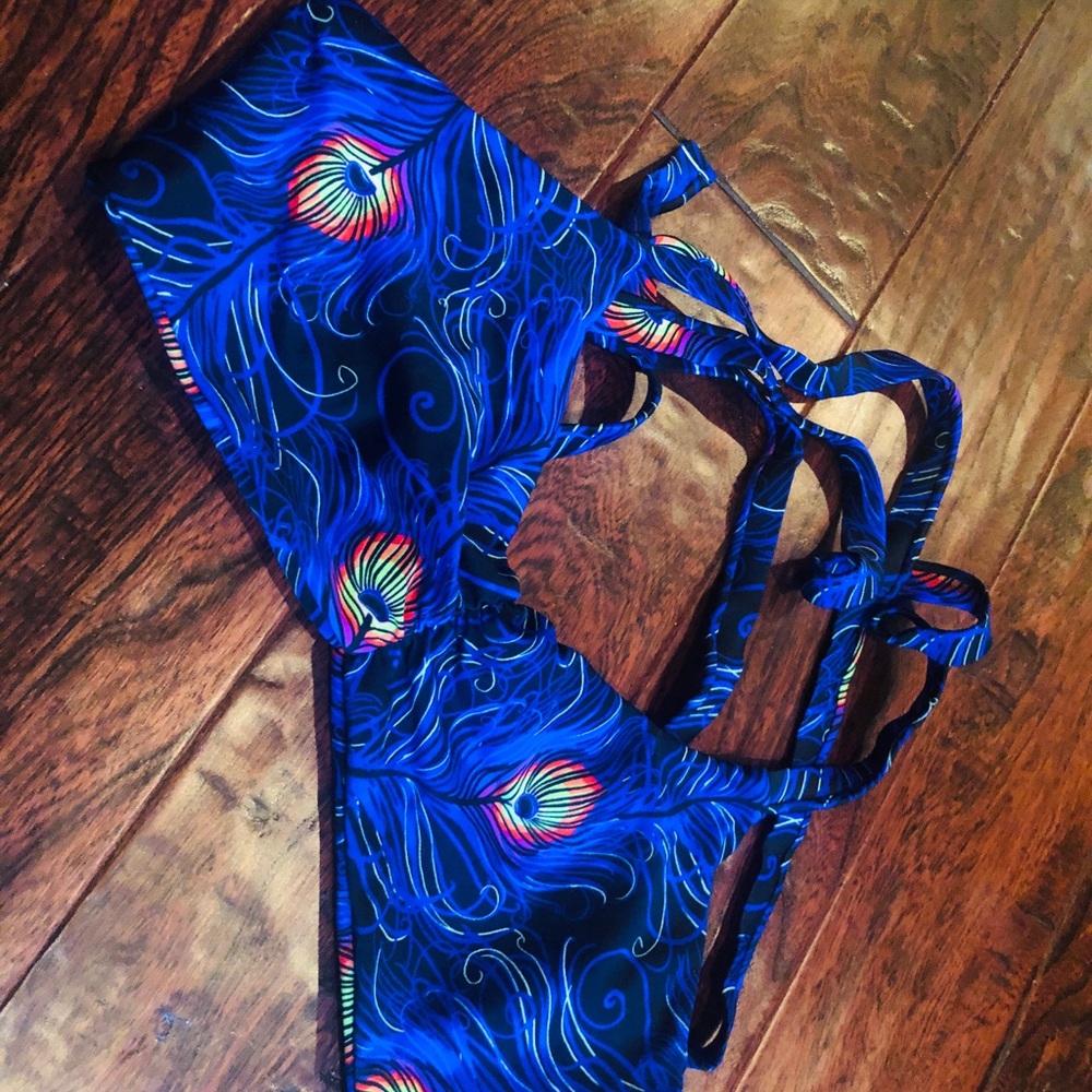 Fused Hawaii bikini top size L
